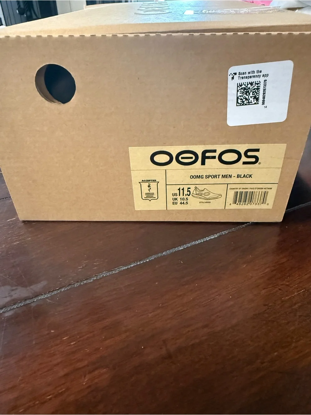 OOFOS Black Sport Shoe Box with Yellow Label